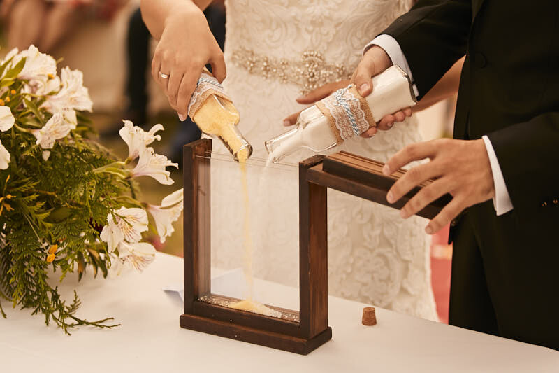 ceremonia de la arena en boda en abadía de los templarios